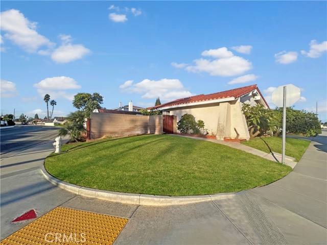 10651 La Bahia Avenue, Fountain Valley, CA 92708