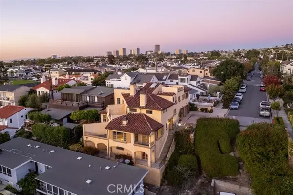 Corona Del Mar, CA 92625,405 Dahlia Avenue #A