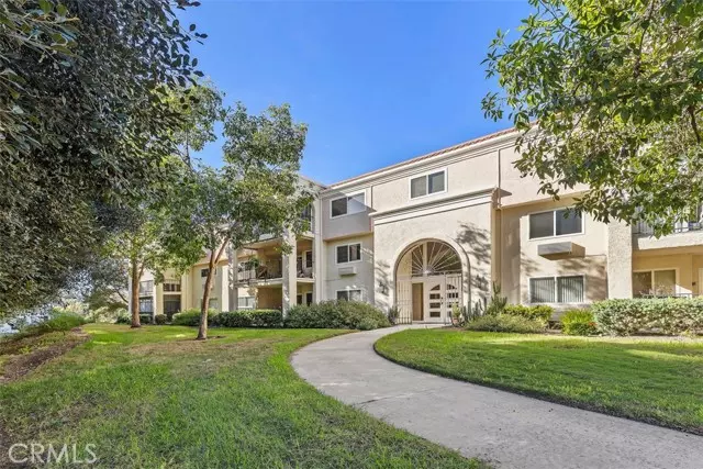 5519 Paseo Del Lago #2H, Laguna Woods, CA 92637