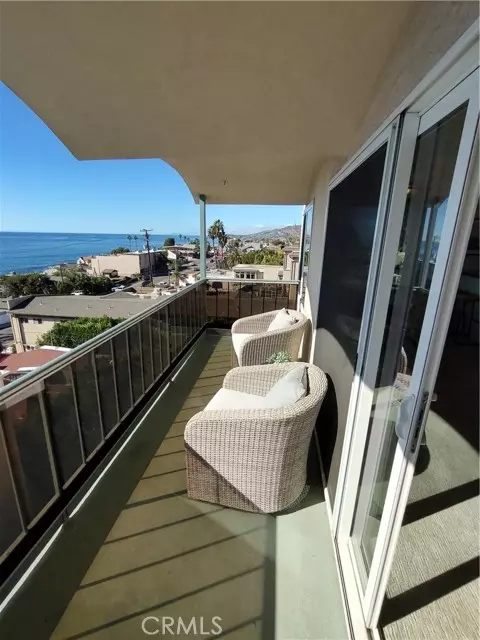 Laguna Beach, CA 92651,240 Moss Street #15