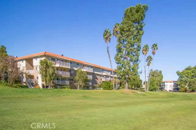 2390 Via Mariposa W #1D, Laguna Woods, CA 92637