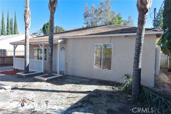 7032 Crebs Avenue, Reseda, CA 91335