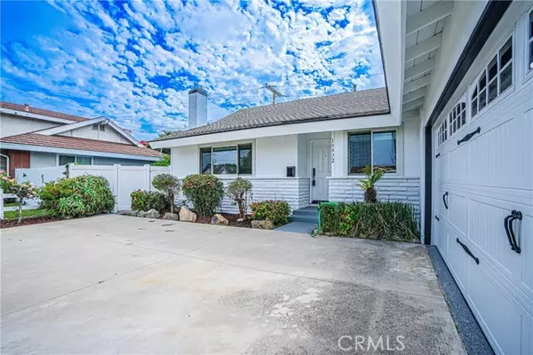 Huntington Beach, CA 92647,15972 Wicklow Lane