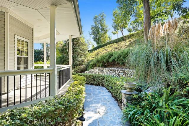 Brea, CA 92823,324 Copa De Oro Drive