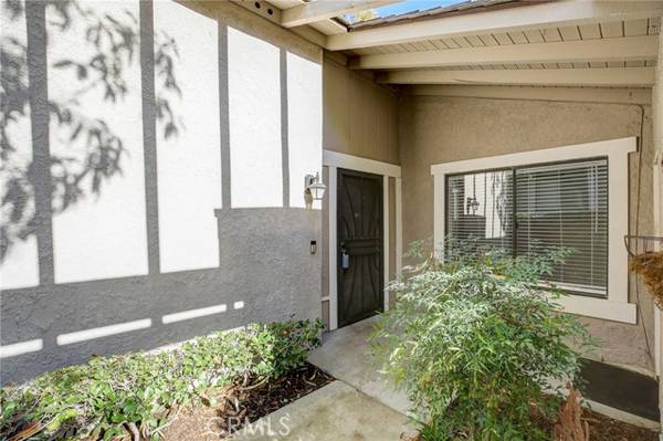 Anaheim Hills, CA 92807,6587 E Camino #1