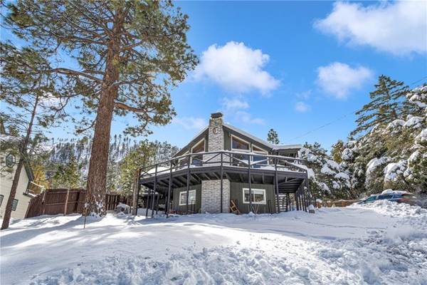 5264 Desert View Lane, Wrightwood, CA 92397