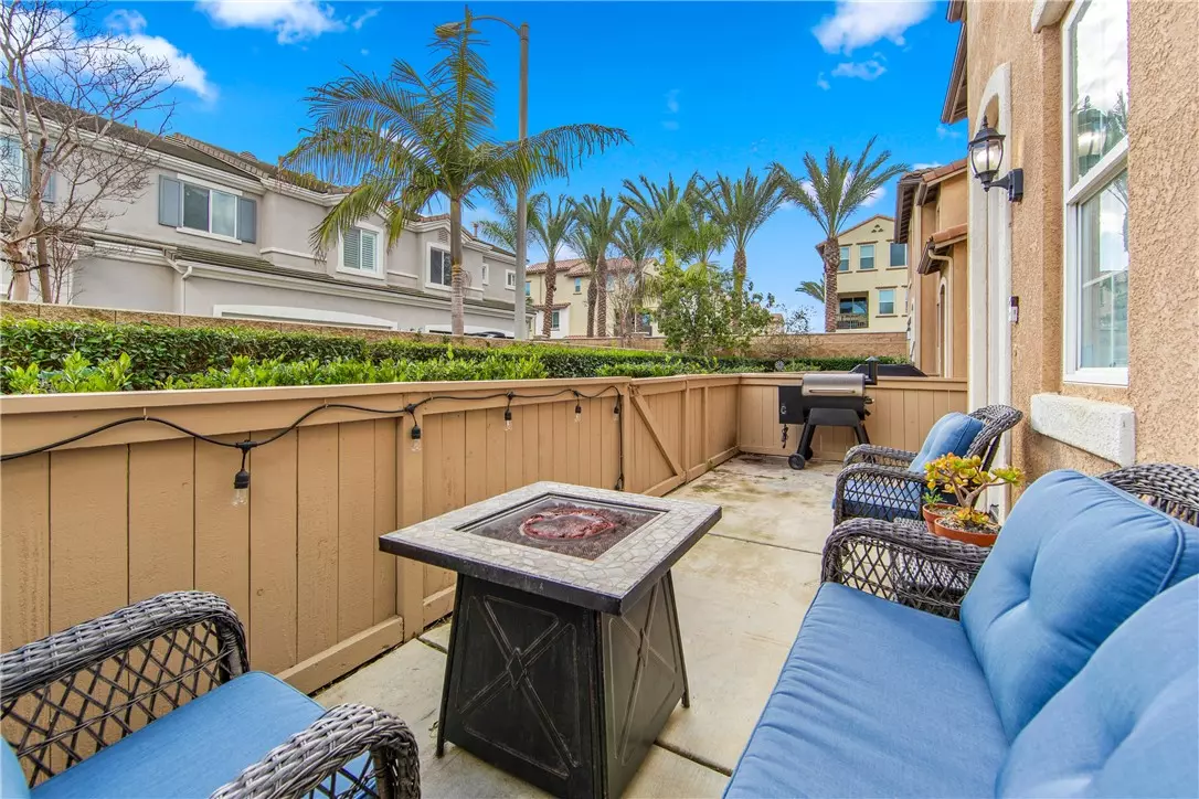 Huntington Beach, CA 92648,7330 Berry Court