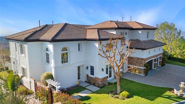 1117 S Pointe Premier, Anaheim Hills, CA 92807