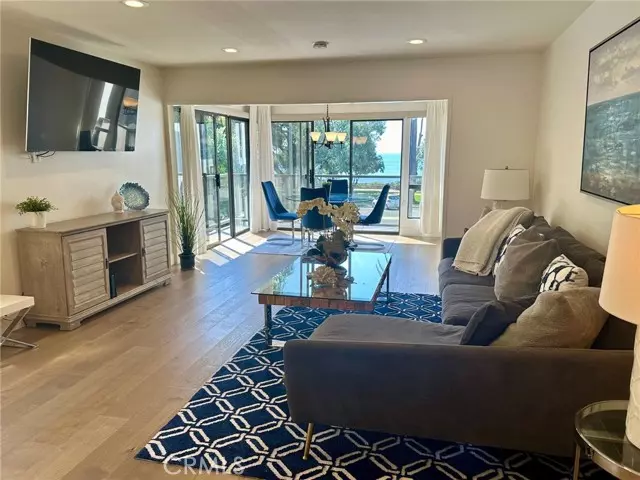 833 Ocean Avenue #205, Santa Monica, CA 90403