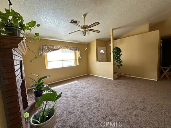 Hesperia, CA 92345,9002 Glendale Avenue