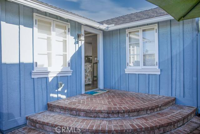 1086 Glenneyre Street, Laguna Beach, CA 92651