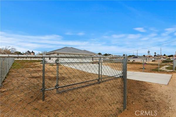 Hesperia, CA 92345,8811 Arrowhead Lake Road