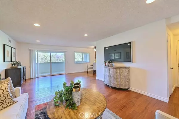 La Mirada, CA 90638,15902 Alta Vista Drive #H