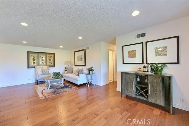 La Mirada, CA 90638,15902 Alta Vista Drive #H