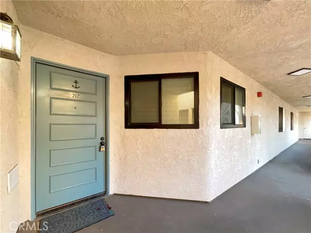 717 Island View Circle, Port Hueneme, CA 93041