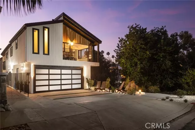 319 Heliotrope Avenue, Corona Del Mar, CA 92625