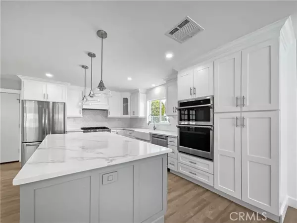 Canyon Country, CA 91387,28906 Gladiolus Drive