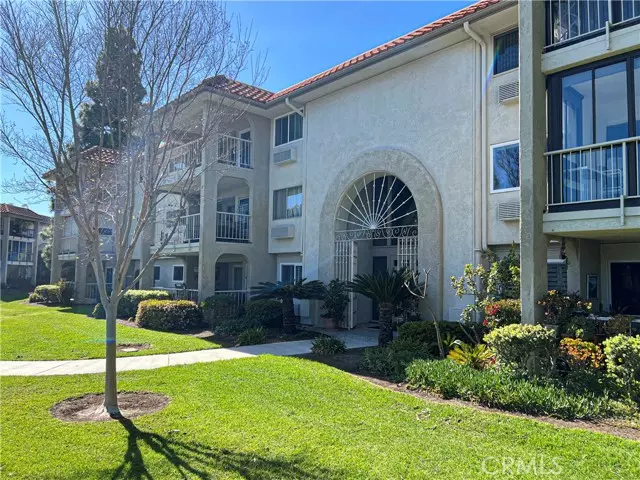 3242 San Amadeo #1A, Laguna Woods, CA 92637