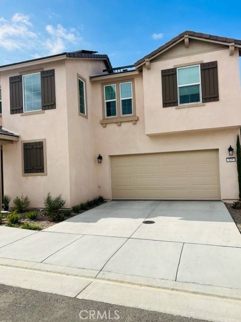 925 Helena, Lake Elsinore, CA 92530