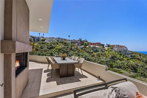 Laguna Beach, CA 92651,1725 Del Mar Avenue