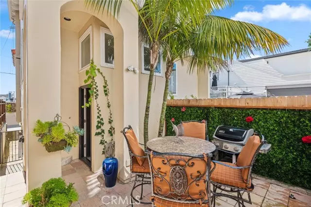 410 Goldenrod Avenue #B, Corona Del Mar, CA 92625