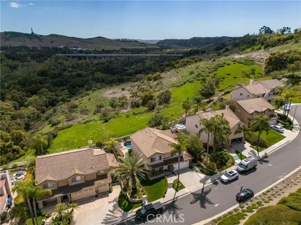 Rancho Santa Margarita, CA 92688,10 Via Babera