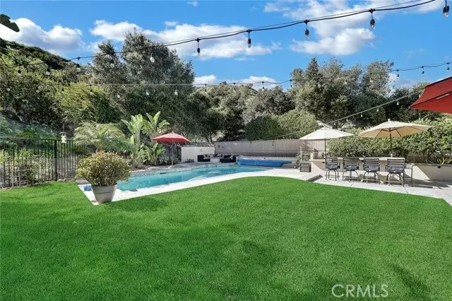 11 Sundown Drive, Trabuco Canyon, CA 92679