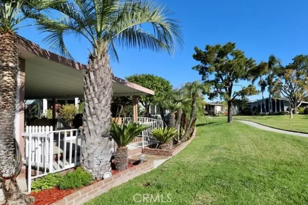 Brea, CA 92821,672 View Lake #174