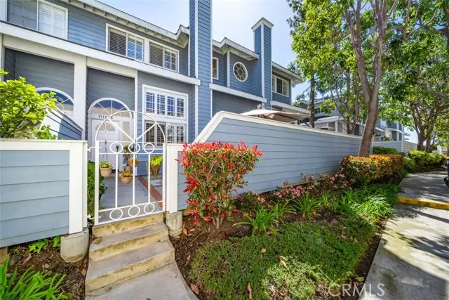 Huntington Beach, CA 92646,19125 Beachcrest Ln #B