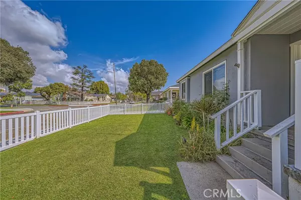 3818 Charlemagne Avenue, Long Beach, CA 90808