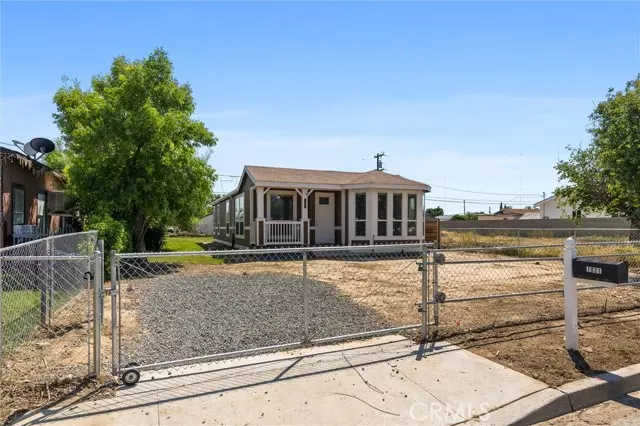 1021 Mcnew Court, Bakersfield, CA 93307