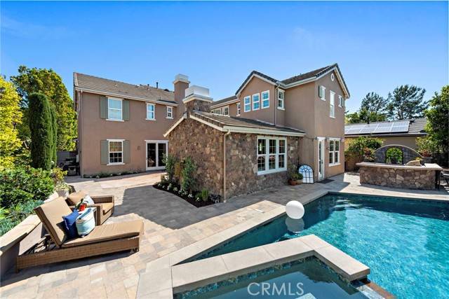 2 Pointe Circle, Ladera Ranch, CA 92694