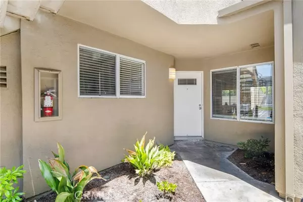 Mission Viejo, CA 92691,21204 Cobalt #122