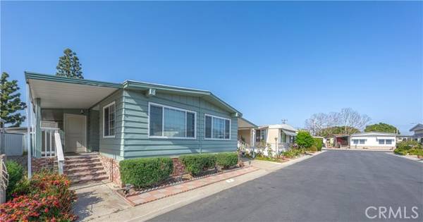 Stanton, CA 90680,11250 Beach Blvd #11