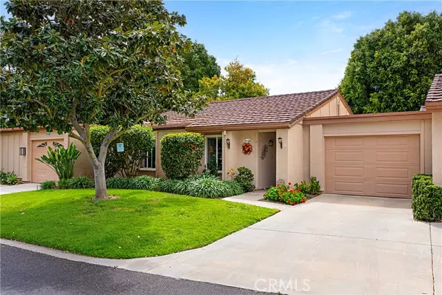 3138 Via Vista #B, Laguna Woods, CA 92637