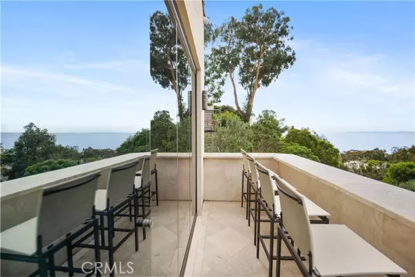 Laguna Beach, CA 92651,825 Summit Drive