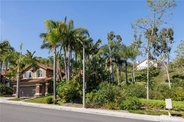 29 San Bonifacio, Rancho Santa Margarita, CA 92688