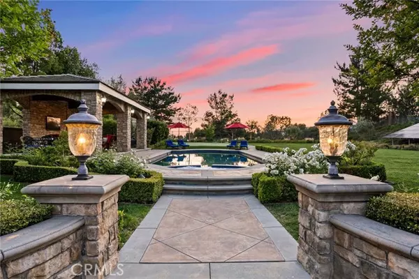 Yorba Linda, CA 92886,4245 Hidden Oaks Drive