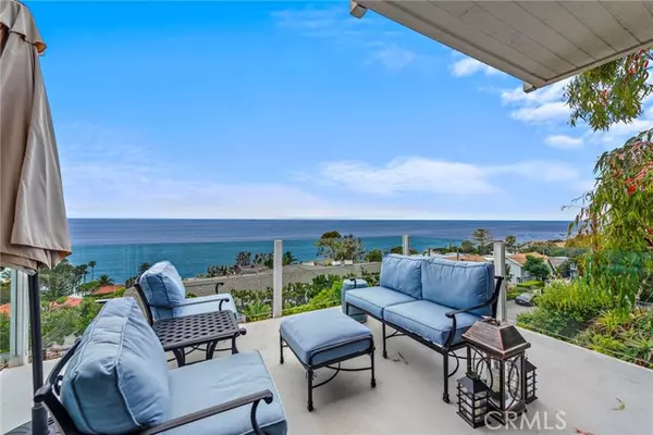 Laguna Beach, CA 92651,2482 Glenneyre Street