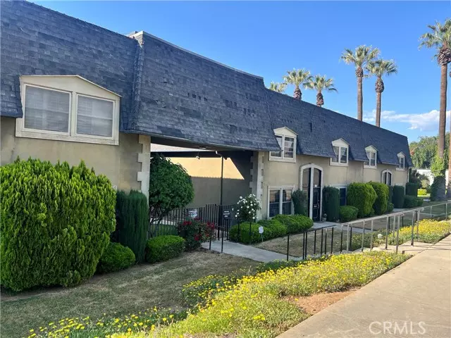 117 E Cypress Avenue, Redlands, CA 92373