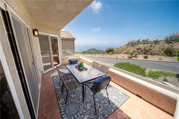 Laguna Niguel, CA 92677,1 Saint Maxime