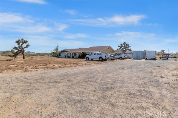 11624 Hickory Avenue, Hesperia, CA 92345