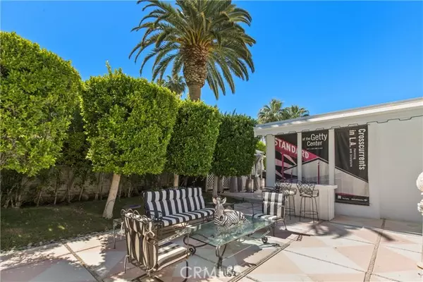 Palm Springs, CA 92262,466 Camino Sur