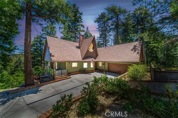 Lake Arrowhead, CA 92352,733 Crest Estates Drive