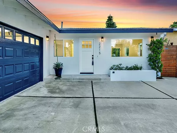 2215 Avalon Street, Costa Mesa, CA 92627