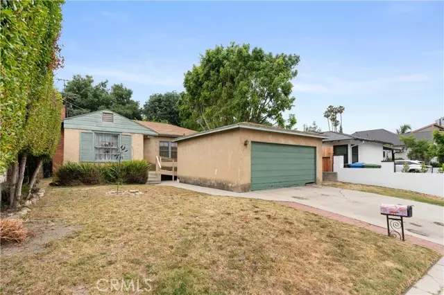 10760 Sarah Street, North Hollywood, CA 91602