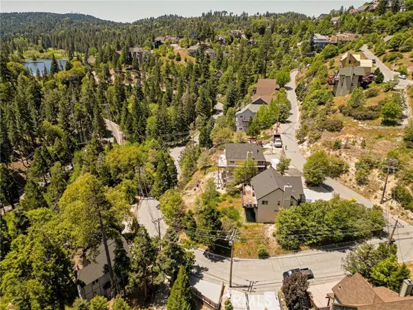 Lake Arrowhead, CA 92352,26885 Modoc Lane