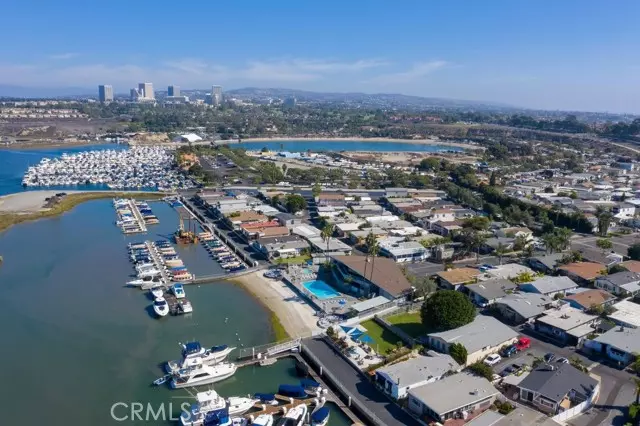 100 Yorktown, Newport Beach, CA 92660