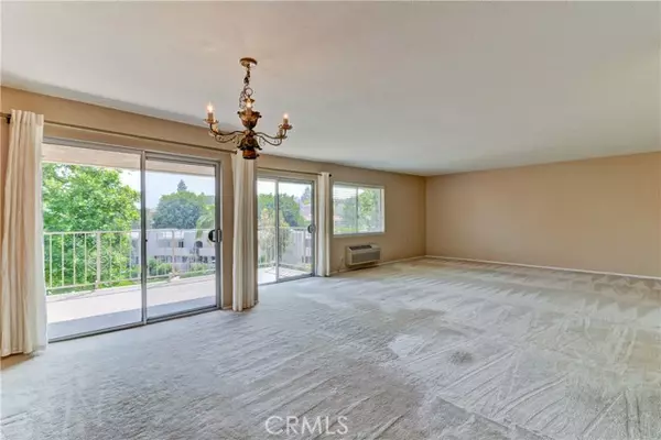 2396 Via Mariposa #3H, Laguna Woods, CA 92637