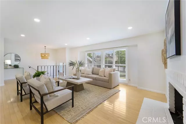 1870 Oriole Drive, Costa Mesa, CA 92626